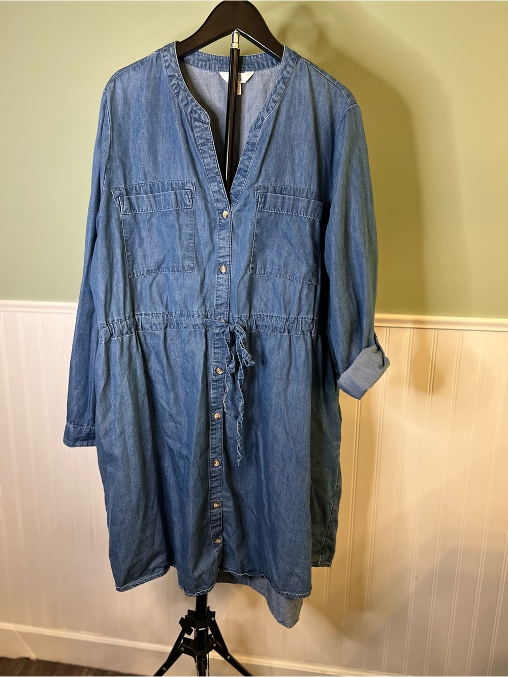 Time and Tru Blue Chambray Hi-Low Button Front Shirt Dress. Size XXL
